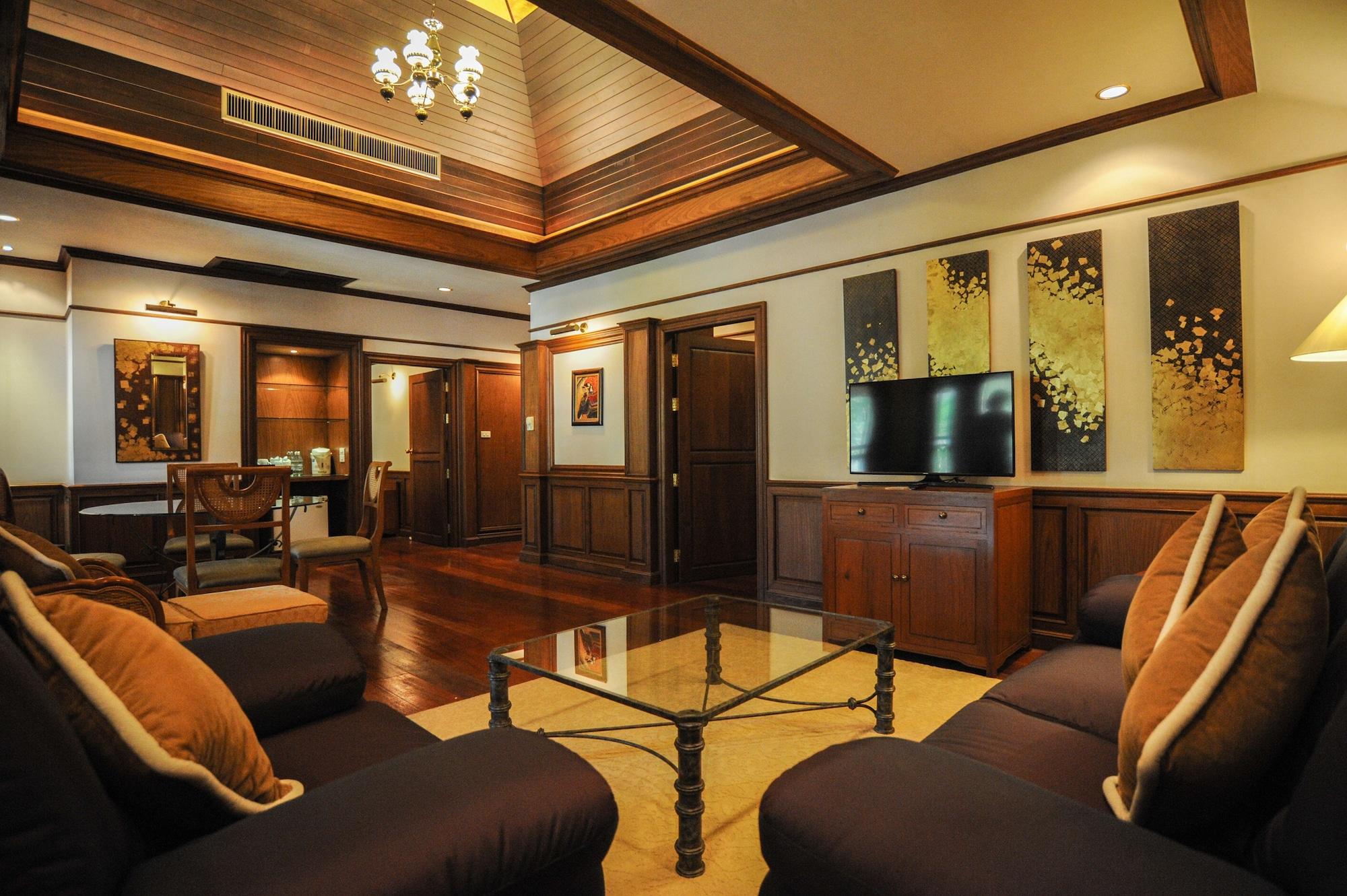 Suan Bua Hotel & Resort Ban Pong  Buitenkant foto