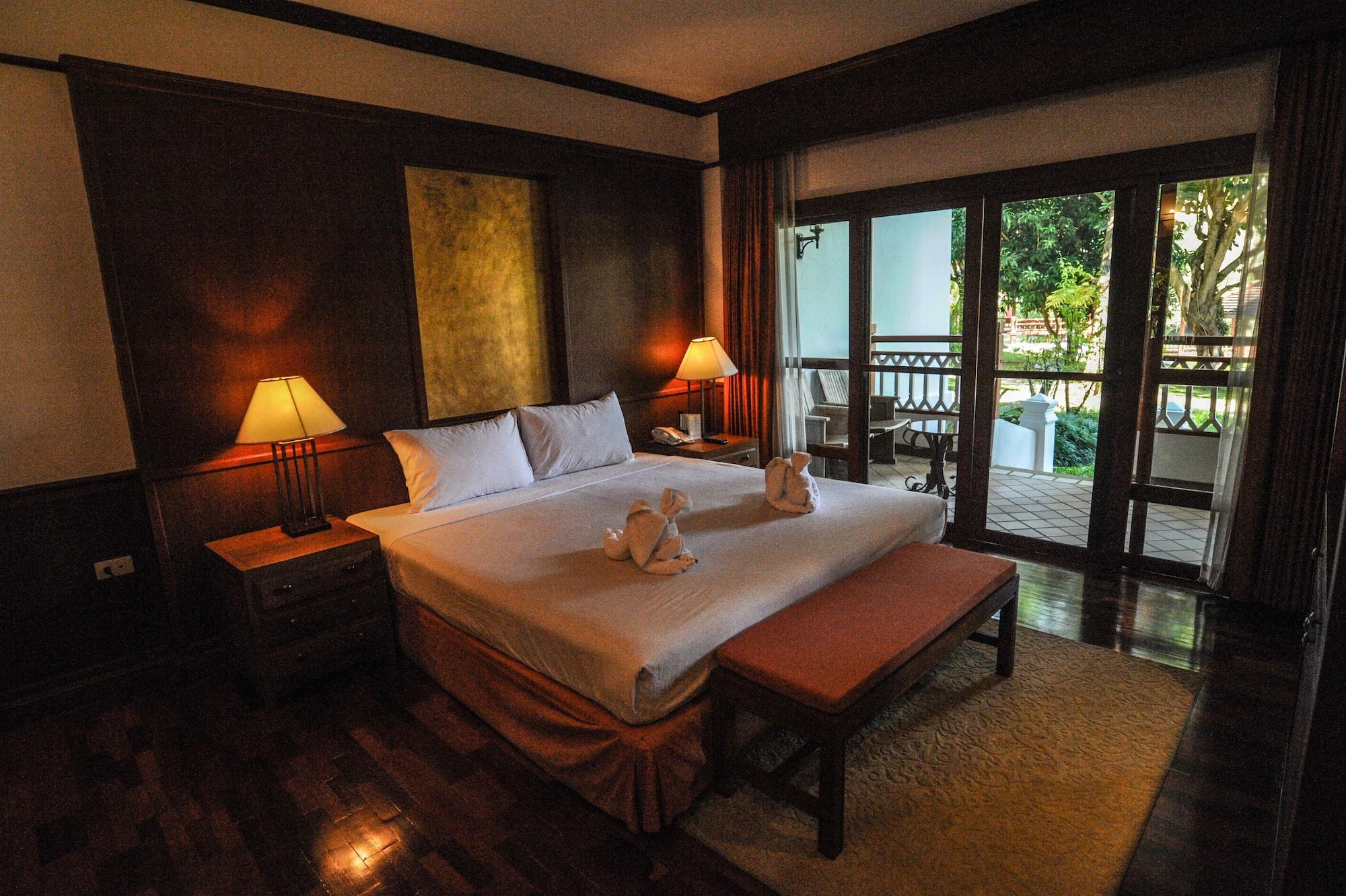 Suan Bua Hotel & Resort Ban Pong  Buitenkant foto
