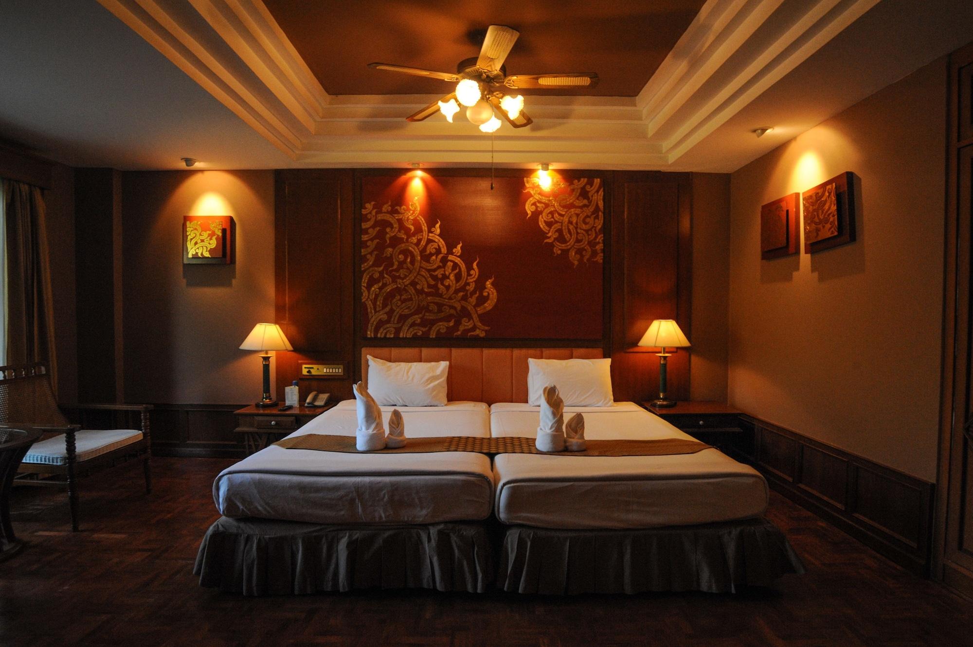Suan Bua Hotel & Resort Ban Pong  Buitenkant foto