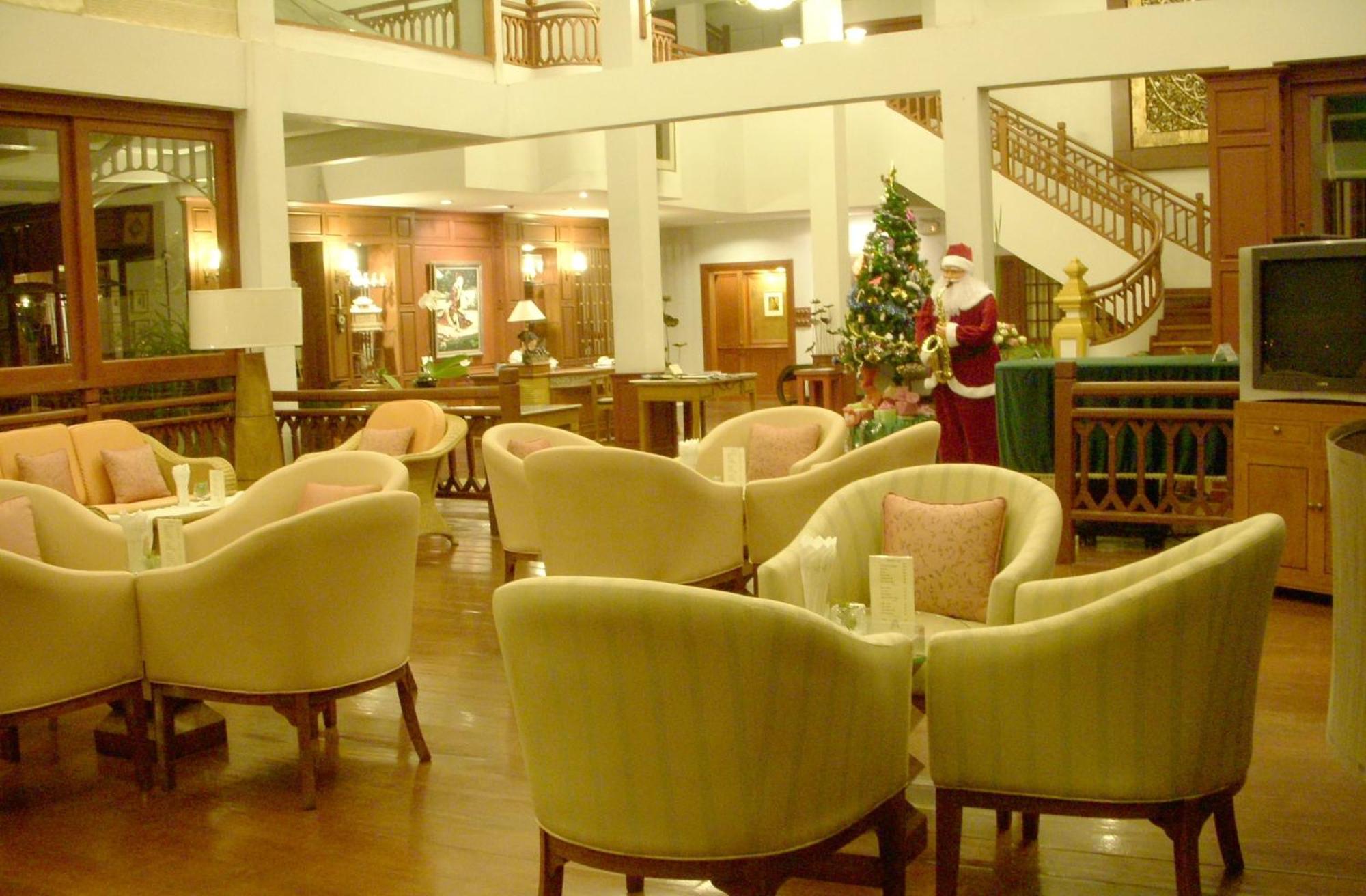 Suan Bua Hotel & Resort Ban Pong  Buitenkant foto
