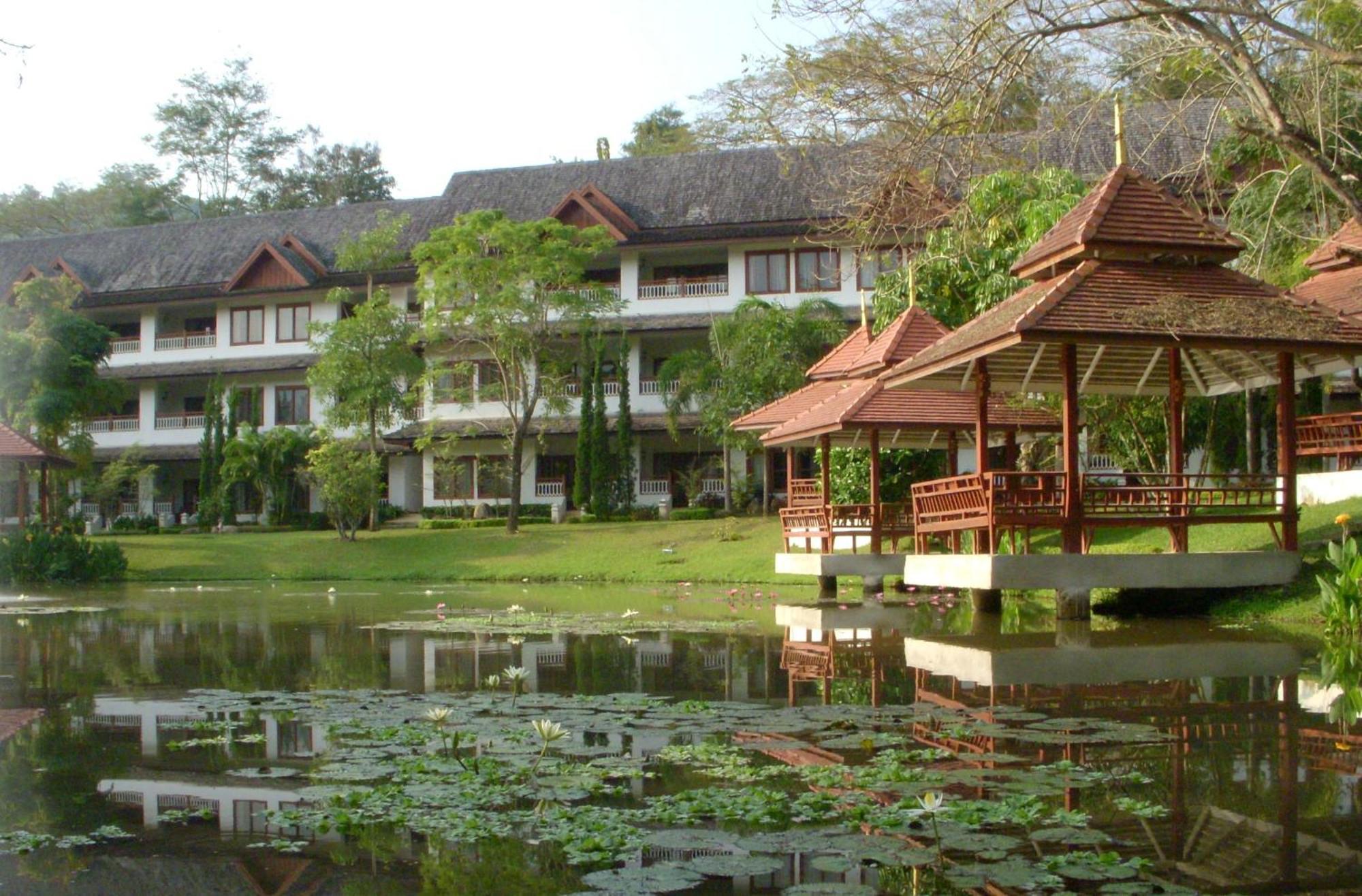 Suan Bua Hotel & Resort Ban Pong  Buitenkant foto
