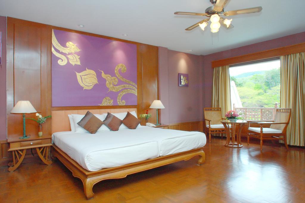 Suan Bua Hotel & Resort Ban Pong  Kamer foto