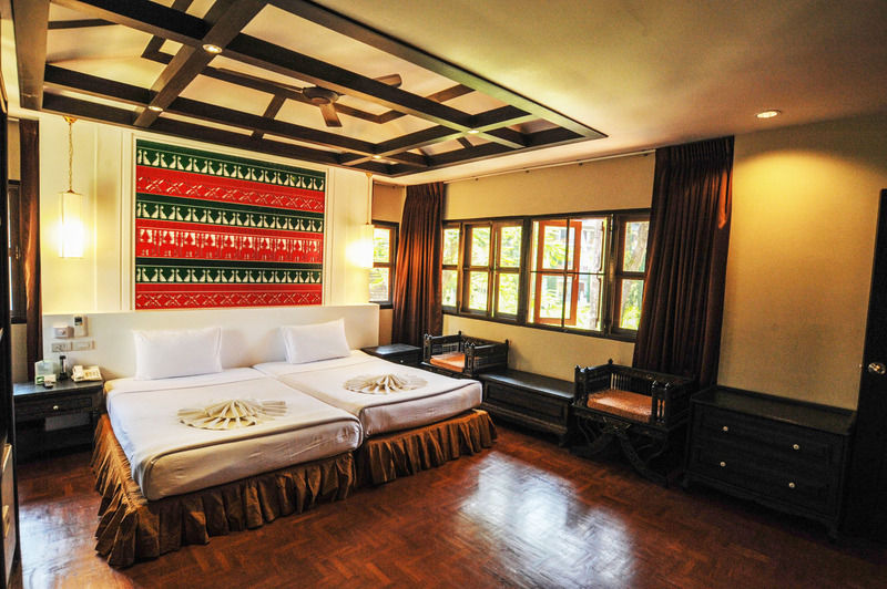 Suan Bua Hotel & Resort Ban Pong  Buitenkant foto
