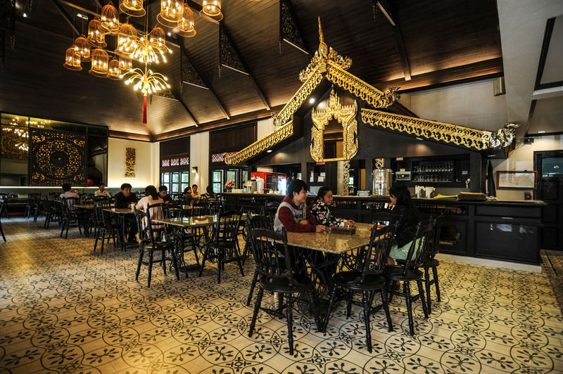 Suan Bua Hotel & Resort Ban Pong  Buitenkant foto