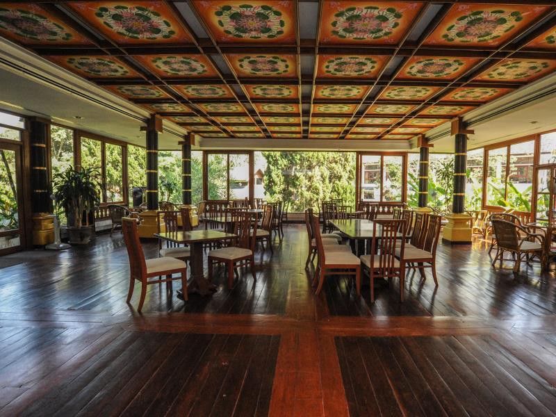 Suan Bua Hotel & Resort Ban Pong  Buitenkant foto