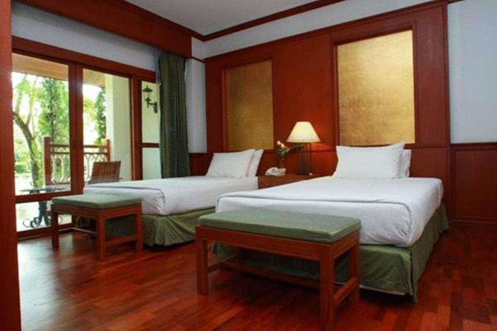 Suan Bua Hotel & Resort Ban Pong  Kamer foto