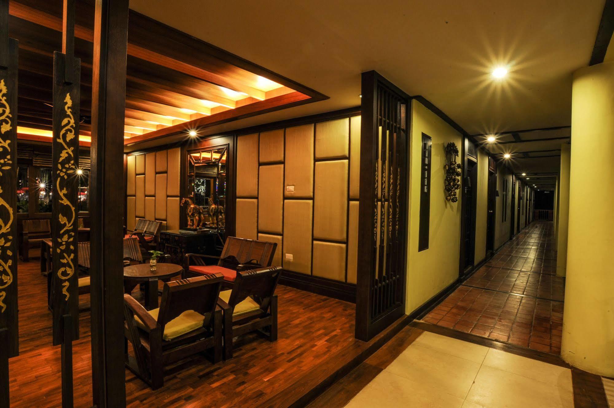 Suan Bua Hotel & Resort Ban Pong  Buitenkant foto